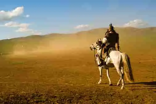 guerrero Mongol a caballo